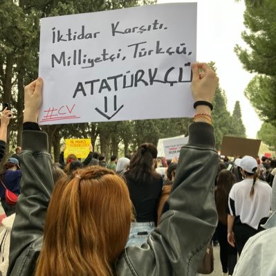 merimimeri's profile picture. umrumda değil gerçekten