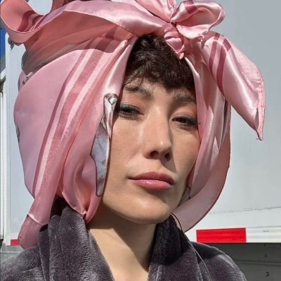 R_124C41ANOTHER's profile picture. yohan 

nada conheço inesgotável debaixo do sol