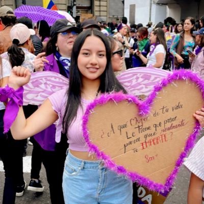 camimartinez_al's profile picture. 👩🏻‍💼 | Por un futuro justo y sostenible  🌎 | Society, Human Rights, Politic, Feminism  🇪🇨 | Quiteña con sabor a canelazo ⚖️🎀💜🚺 cami_shantal@hotmail.com