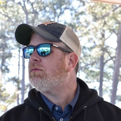 Lover of tabletop games, rpg's, Neverwinter, reading, and all things streaming.