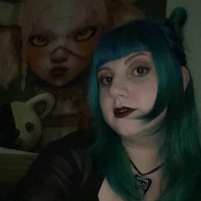 🏳️🌈 ansiosa e hipocondríaca o duo da desgraça | 29 anos | INFP-T | escorpiana