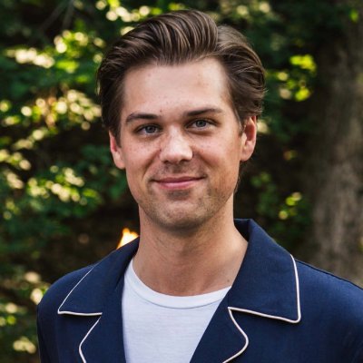 Past: @soccermarketing Present: Head of Digital, USA/Canada @sportfiveagency Forever: #OHIOFamily // he/him