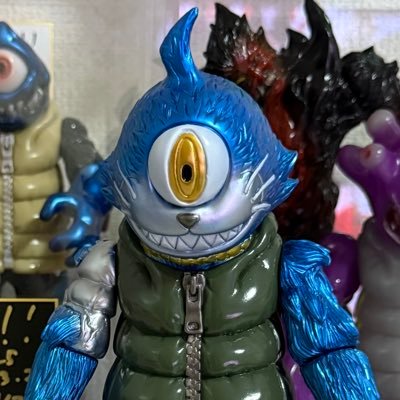 ソフビアカウント専用作成しました。関西中心に2023年よりイベントに参加してます。いろんな作家さん、コレクターのみなさんと交流が出来て楽しく過ごせております。 よろしくお願い致します。