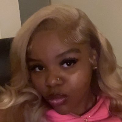 imnotsymone1's profile picture. lmao hey | fmoig: heavensymonee🎀