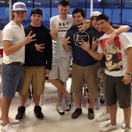 Walka_NdaBoyz's profile picture. Criss Cross Apple Walka. est.1993 currently 7ft. 3in. Fuck Wit Me and my Brothas.