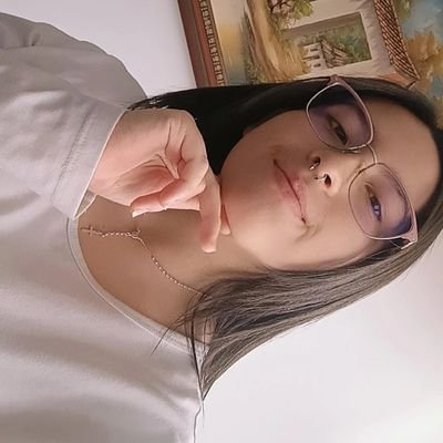 FurqueNancy's profile picture. 