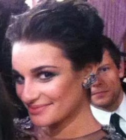 JustAGleeDork's profile picture. A traveller in my head...a dreamer in my heart...

and a certified Gleek and Friends Nerd

Previously @SmellyCatsGleek