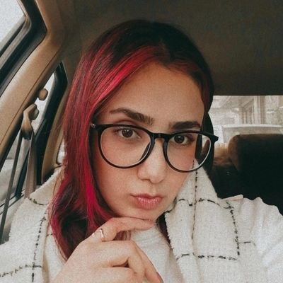 thisisZahraR's profile picture. انسانی با درد و رنج‌ها‌ی بسیار.