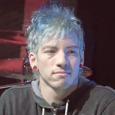 Strawooberrie's profile picture. it's time to wake up