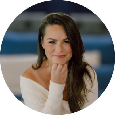 Looking for #sleeptips, info & inspiration for #insomnia? I'm Elina #thesleepexpert & I'm here to help you heal your #sleep and reclaim your #life - naturally!