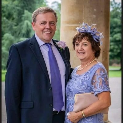 Robertclinton02's profile picture.