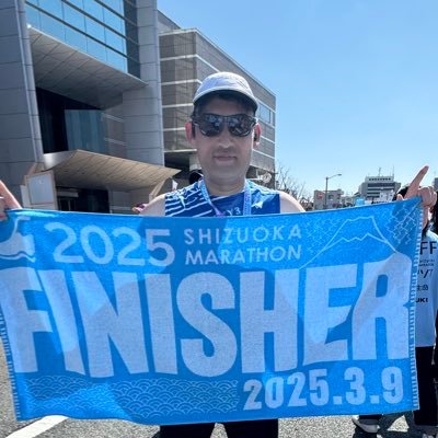 卓球Tリーグ事務局長。趣味でマラソンなど。フルマラソン3:27:49、ハーフマラソン1:40:24。ゴルフベストスコア80。