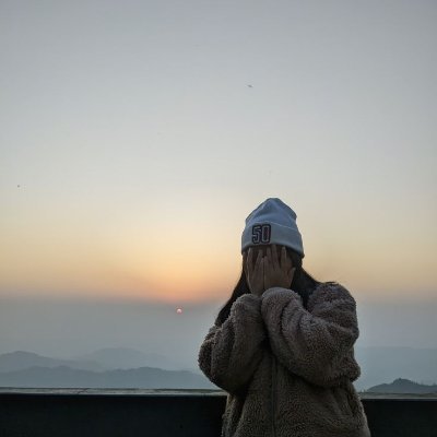 MavecMoralsxes's profile picture. できるかできないかではなく、やるかやらないかだ。