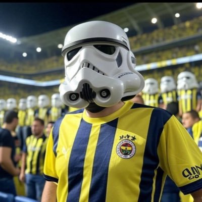 İrmik'in babası. Ankara sever. Bimmer, Blokzincir meraklısı. Uslanmaz hodl’ler. Whiskeyholic. Bir de bir derdi var adı Fenerbahçe, bin dermana değişmez...