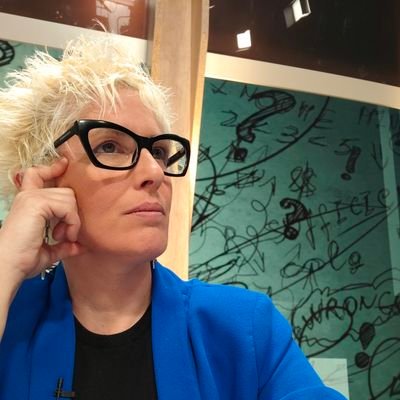 Periodista. Dirigeixo el TOT Barcelona al grup El Món. Comento actualitat a CCMA, Rac1 i Betevé