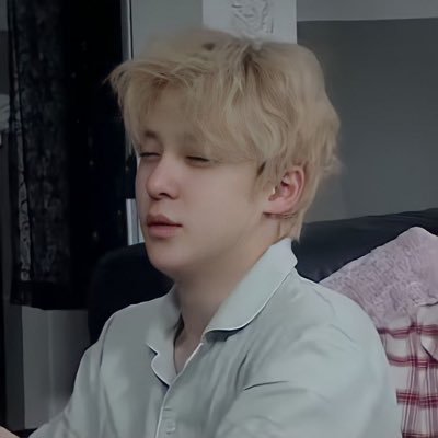 priv for @honeyhotteoks • nsfw • yapping • complaining • writing smut, the usual