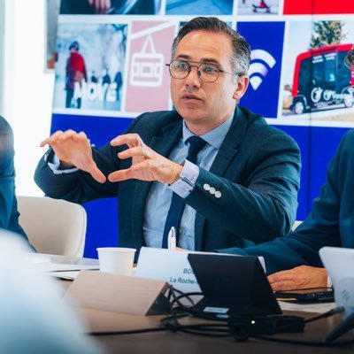 Maire de Sablé sur Sarthe/Président du conseil de surveillance du PSSL/Membre du CA de Villes de France/1er VP CDC Pays Sabolien