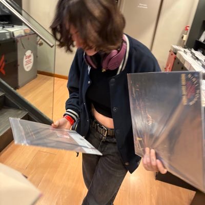 Flemisss1's profile picture. professional tea drinker       PURA VIDA