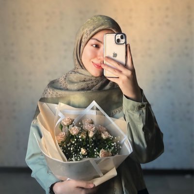 zaahra77's profile picture. ‌‌‌ تو به اندازه ی پروانه شدن، زیبایی🦋