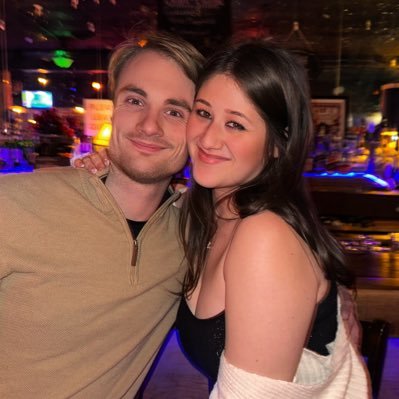 borklarko's profile picture. just your typical pisces ❁ illinois state alum '20 ❁