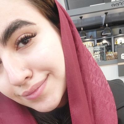 اکانت قبلیم در دسترس نیست / عاشق درمان و زندگی و کتاب