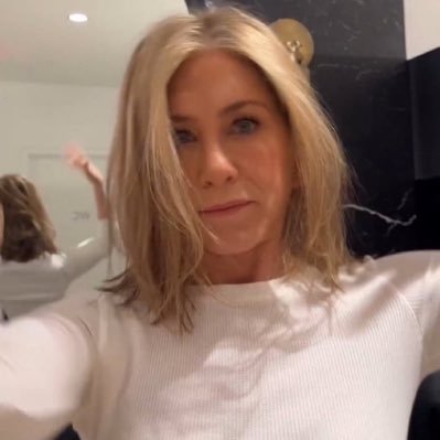 jen34076's profile picture. 