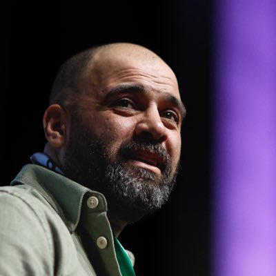 كيف يمكنك أن تعيش دون أن يكون لك قصّة ترويها ؟
