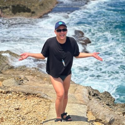 its never wrong to love but its always wrong to hate.♎️ 🏖️👑