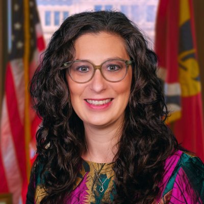Official account of the St. Louis Board of Aldermen President. | Building a St. Louis that works for everyone. | Policy Nerd, 🐶 & 🐥 Mom, SLU Alum | she/her