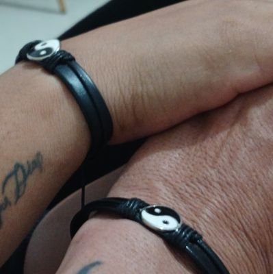 thecatblack1109's profile picture. pareja rebelde  caminando entre mundos, despertando pasiones y encendiendo fuego 🔥