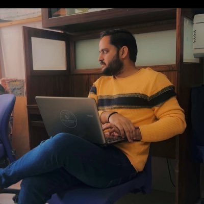 aqeelahmed34's profile picture. آنسو آئین تو خود پونچھنہ,

لوگ پونچھنے آئینگے تو سودا کرینگے