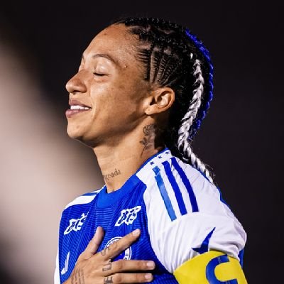 Torcedora fanática do @CruzeiroFem e da @SelecaoFeminina 🇧🇷💙
FreenBeck eternas ❤️