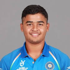 HetmyerSimran's profile picture. Watching IPL just for RP.
