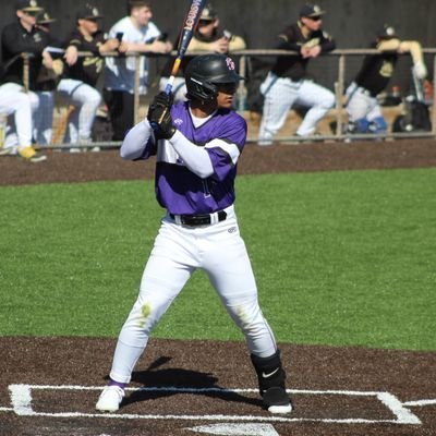 OF - Class of 2026 Park Hill South #19 | 5'10 | 175 lbs
GPA 3.7 | angelsamuelcollazo@gmail.com | Uncommitted | Venezuela 🇻🇪 | Kansas city, Missouri 🇺🇸