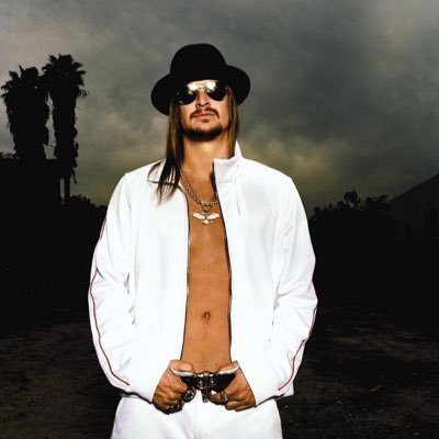 Official interactive account of American singer-songwriter, rapper, musician, and record producer