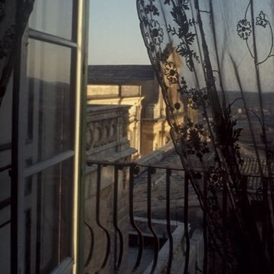 lfeeea's profile picture. 