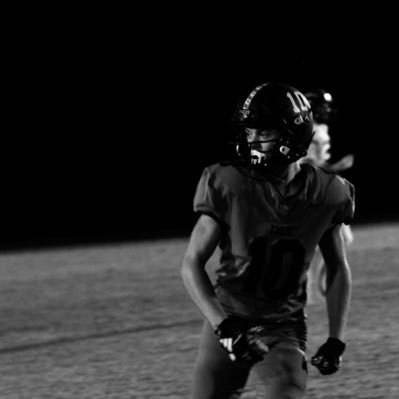 🏈🏈🏈WR for Ezell Harding, coach stewart, 615-979-5211, |5’10 165| 365lb squat 405lb deadlift 225 power clean varsity starter 615-979-5211