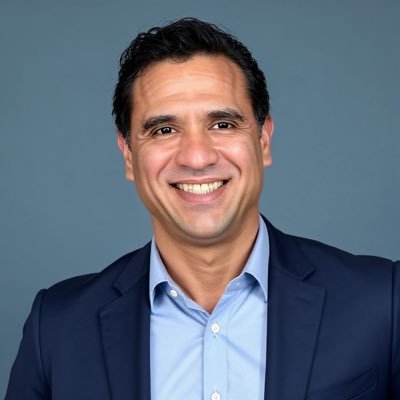 Alvaro Celis has more than 30 years of experience at Microsoft. Currently Vice President for Global ISV Commercial Solutions. Board Member at HITEC