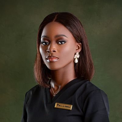 | Planted to Thrive and Flourish | Co-creator with God 1 Cor. 3:9 | Medical Doctor | Product Photographer |
Bienvenue!❤