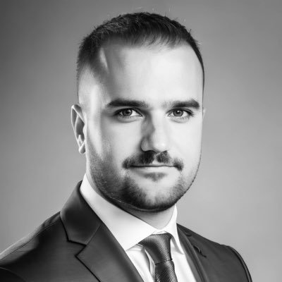 EmreGumussoy12's profile picture. 