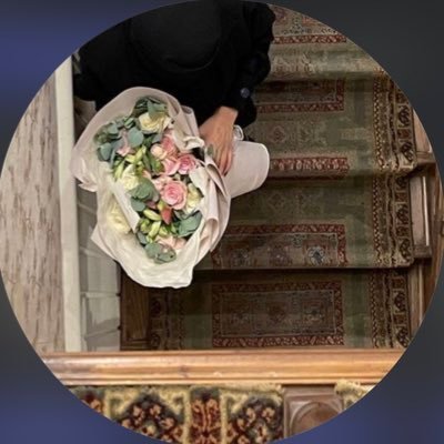 _wwa57's profile picture. ومن رصيفٌ إلى آخر أمشي قاطعًا حياتي سيـرًا على الأحلام 💞 IT.information Technology 👩🏻‍💻