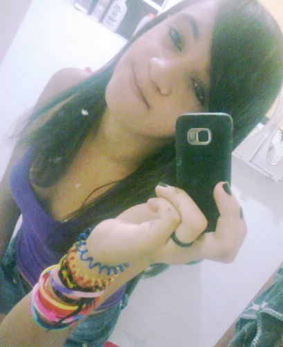 ',Boralâ começar a falar de miim,k Idiota,12aninhos, xatah,lerda,fofah,síumenta,carinhosa,amo o BOBESPONJA k segue?