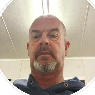 destoyeskey's profile picture. she/her || 24
🔻free Palestine, Congo, sudan