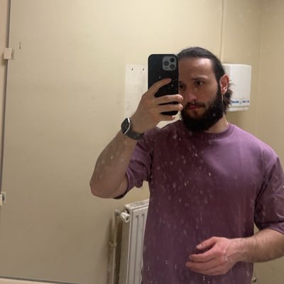 ta_ipad's profile picture. 🫂🫂