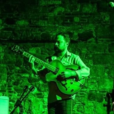 gunes__demir's profile picture. Müzisyen/TatavlaKeyfi-Seyyah-OrkestraCiciPapa-Curcuna Beyoğlu-Ozan Çoban & Güneş Demir