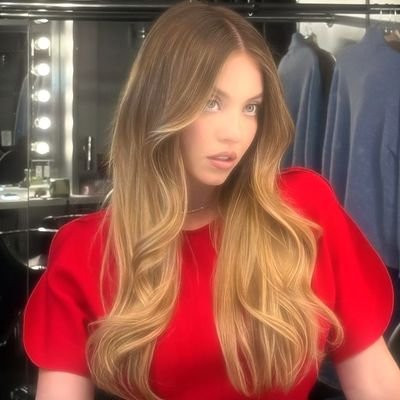 jlzydstnmct's profile picture. 