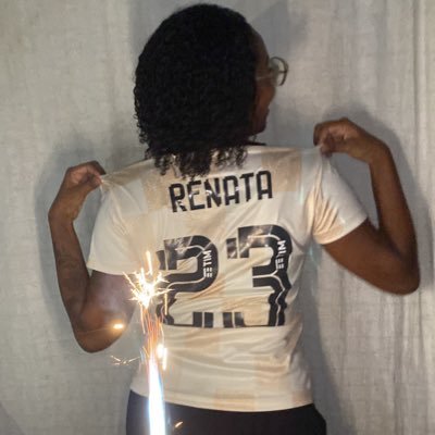 RenataMour23's profile picture. Eram Duas Ventarolas…🌬️🌪️⚡️🌊🦋