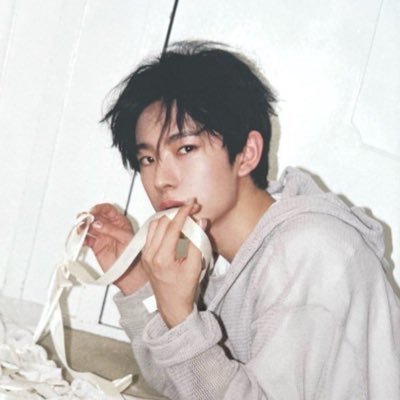 not now baby mommyās fantasizing about the jungwoo solo