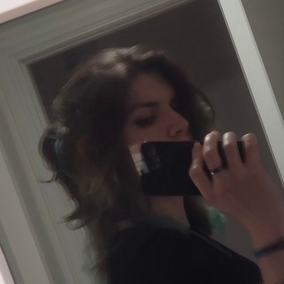 BeelzeBeth_'s profile picture. 23 | They made lovefool about me