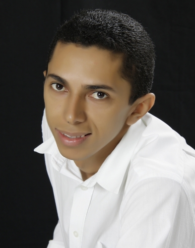 Jobi, assuense, recitador, ator, radialista, professor e vez por outra, poeta!